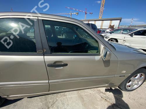 Used Right front door Right front door 37531340 37531340