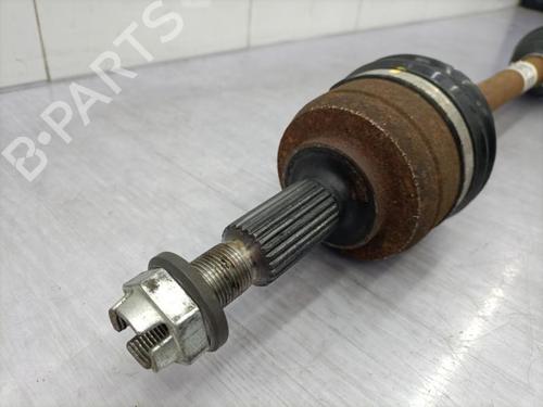 Used Left front driveshaft RENAULT MEGANE III Grandtour (KZ0/1) 1.5 dCi (KZ09, KZ0D, KZ1G, KZ29, KZ14, KZ1W, KZ10, KZ1F,... (110 hp) 23749413