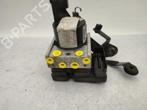 Used ABS pump RENAULT MEGANE III Hatchback (BZ0/1_, B3_) 1.6 16V (BZ1B, BZ1H) (110 hp) 24524451