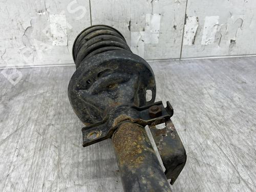Used Right front shock absorber Right front shock absorber FORD FIESTA Box Body/MPV (F3L, F5L) 1.8 D (60 hp) 32469828 32469828