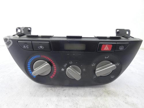 climate-control-toyota-rav-4-ii-_a2_-2000-2001-2002-2003-2004-2005-23694665 main image