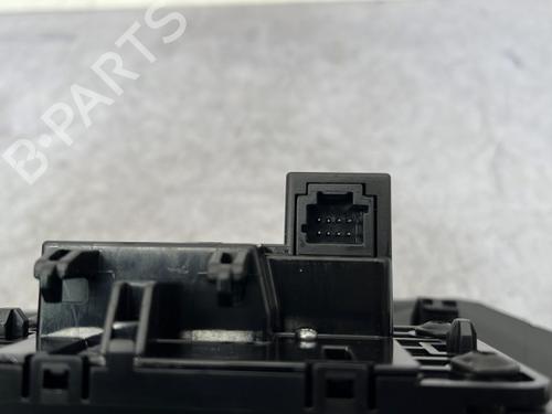 Gear lever PEUGEOT 2008 II (UD_, US_, UY_, UJ_, UR_, UC_) 1.5 BlueHDI 130 | BP23758440M90 