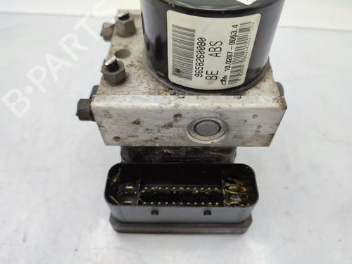 Used ABS pump ABS pump CITROËN C3 I (FC_, FN_) 1.4 HDi (68 hp) 23709211 23709211