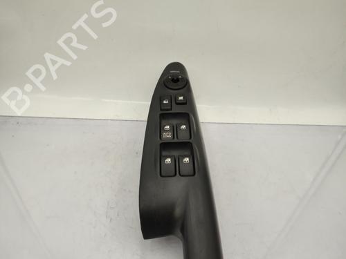 Left front window switch HYUNDAI TUCSON (JM) 2.0 CRDi | BP23703075I27 - Image 4
