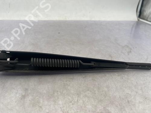 Used Front windshield wiper arm Front windshield wiper arm 37676491 37676491