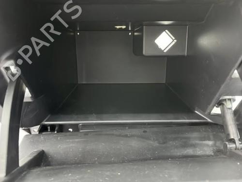 Glove box NISSAN JUKE (F15) 1.5 dCi | BP23753912C95 