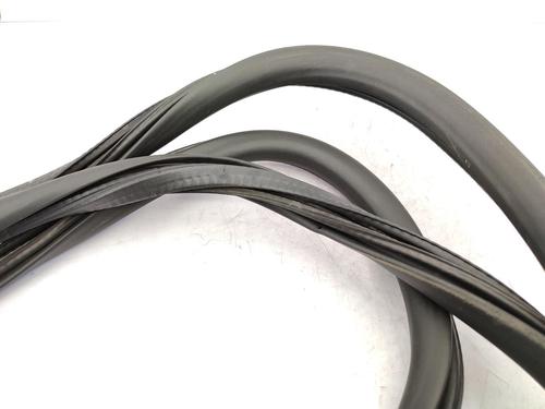 Rubber door seal PEUGEOT 308 II (LB_, LP_, LW_, LH_, L3_) 2.0 GT BlueHDi 180 | BP23730477C142