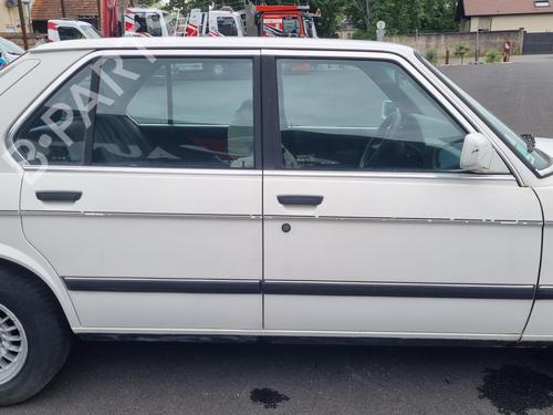Used Parts BMW 5 (E28) 520 i (125 hp) 2310785