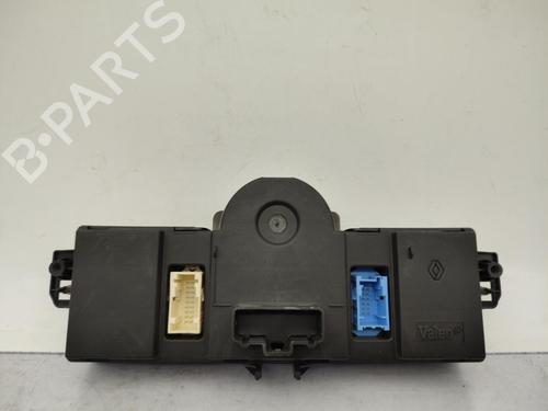 Used Climate control RENAULT CLIO III Grandtour (KR0/1_) 1.5 dCi (KR0F) (86 hp) 23711519