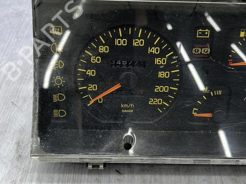 Used Instrument cluster RENAULT 21 (B48_) 2.1 D (B48V/B48O) (72 hp) 23705831