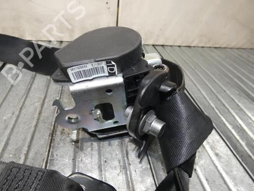 front-right-seatbelt-peugeot-607-9d-9u-2000-23671212 main image