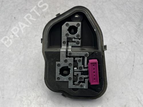 Support de lampe RENAULT MEGANE III Hatchback (BZ0/1_, B3_) 1.5 dCi (BZ0C) (90 hp) 32745208