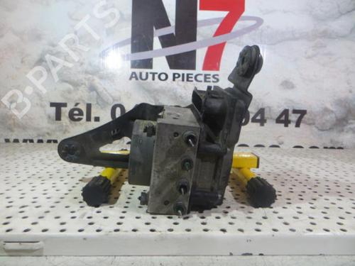 Used ABS pump ABS pump RENAULT MEGANE II (BM0/1_, CM0/1_) 1.5 dCi (BM1F, CM1F) (86 hp) 23681979 23681979