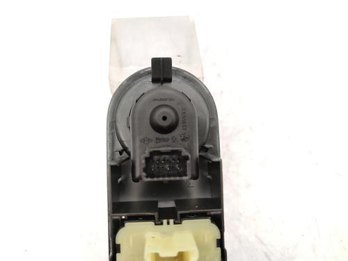 Left front window switch RENAULT CLIO IV (BH_) 1.5 dCi 75 | BP23732685I27 