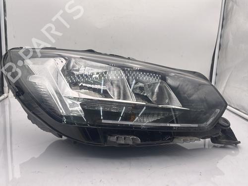 Used Right headlight PEUGEOT 208 II (UB_, UP_, UW_, UJ_) 1.5 BlueHDI 100 (102 hp) 31039592