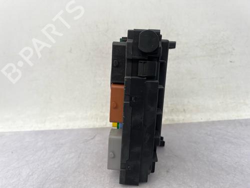 Used Fuse box Fuse box 39538942 39538942