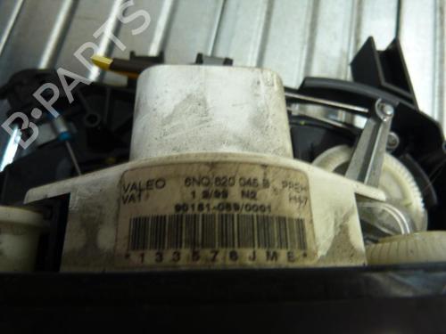 Used Climate control Climate control VW POLO II (86C, 80) 1.0 Cat (45 hp) 23667758 23667758