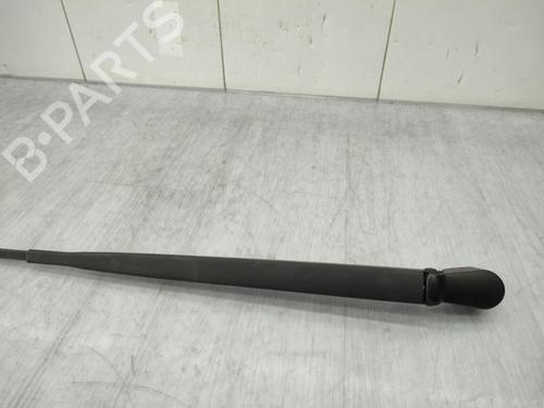 Used Front windshield wiper arm CITROËN C3 I (FC_, FN_) 1.4 HDi (68 hp) 23738746