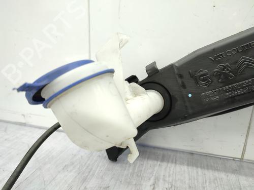 Windscreen washer tank PEUGEOT 308 II (LB_, LP_, LW_, LH_, L3_) 1.6 BlueHDi 120 | BP23713285C113