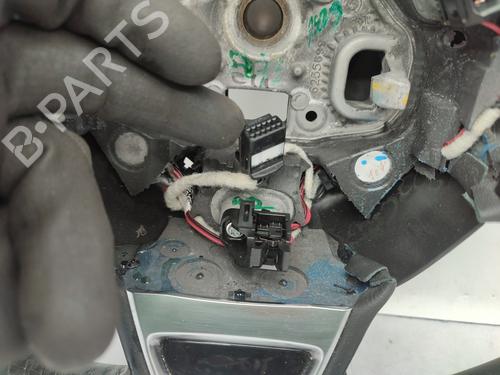 Steering wheel RENAULT MEGANE IV Hatchback (B9A/M/N_) 1.5 dCi 110 (B9A3) | BP25001194C49  - Image 9