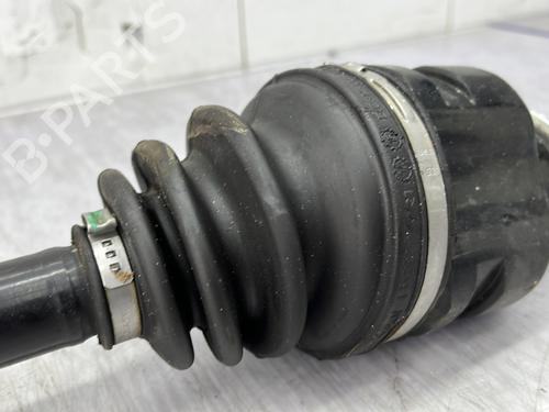Right front driveshaft TOYOTA YARIS (_P13_) 1.5 Hybrid (NHP130_, NHP130) | BP32219112M39