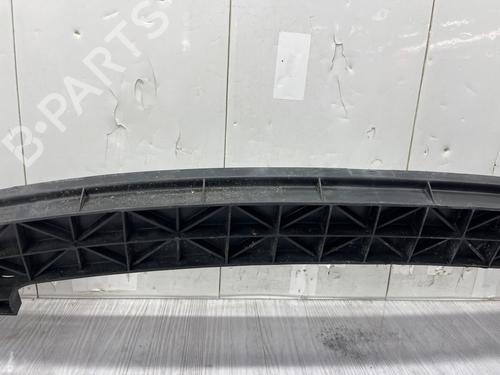 Used Front bumper reinforcement Front bumper reinforcement 37717511 37717511