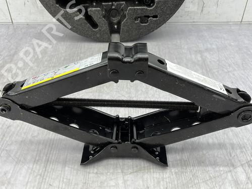 Jack Kit SEAT ARONA (KJ7, KJP) 1.0 TSI | BP26326693C119 