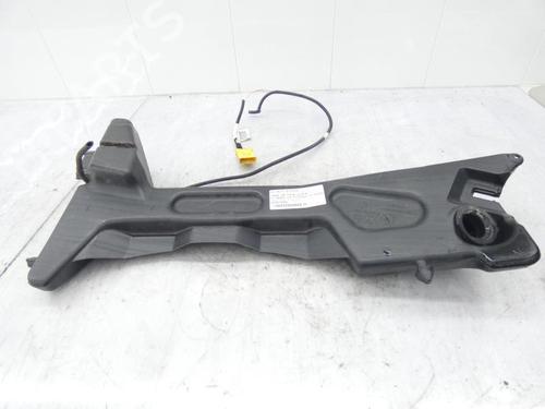 windscreen-washer-tank-citroen-c4-grand-picasso-ii-da_-de_-2013-23695855 main image