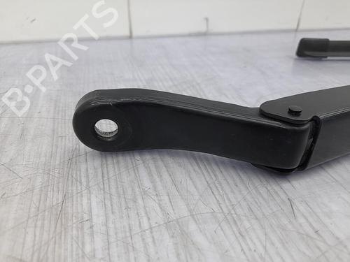Front windshield wiper arm PEUGEOT 2008 I (CU_) 1.6 HDi | BP23705136C143 