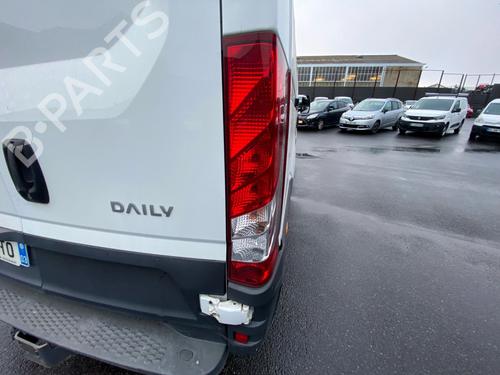 Right taillight IVECO DAILY VI Van 33S14, 35S14, 35C14, 42S14 | BP39985988C35 - Image 2