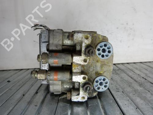 Used ABS pump ABS pump FORD MONDEO I Turnier (BNP) [1993-1996] 23671430 23671430