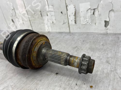 Used Left front driveshaft Left front driveshaft TOYOTA YARIS (_P9_) 1.4 D-4D (NLP90_, NLP90R) (90 hp) 35890482 35890482