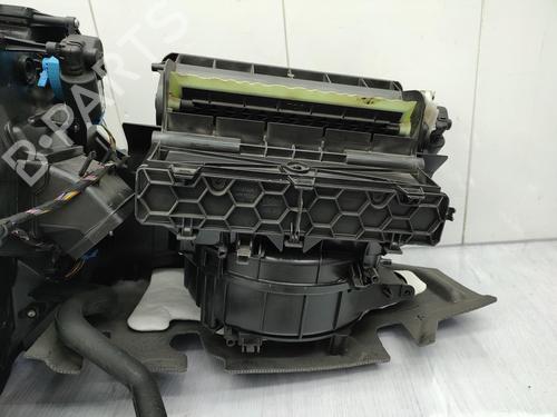 Used Heater matrix box VW GOLF VII (5G1, BQ1, BE1, BE2) 1.6 TDI (105 hp) 23719673