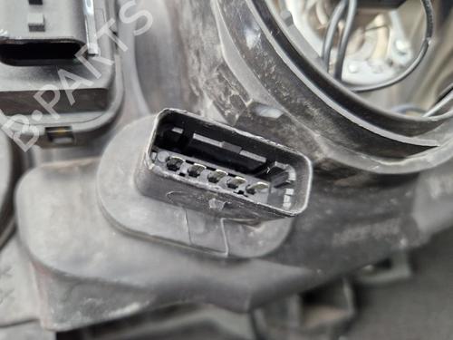 Used Right headlight Right headlight RENAULT MEGANE II (BM0/1_, CM0/1_) 2.0 16V (BM0U, CM0U) (135 hp) 23700539 23700539