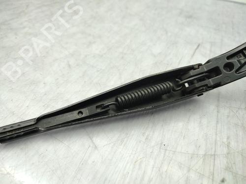 Used Front windshield wiper arm Front windshield wiper arm 23709363 23709363