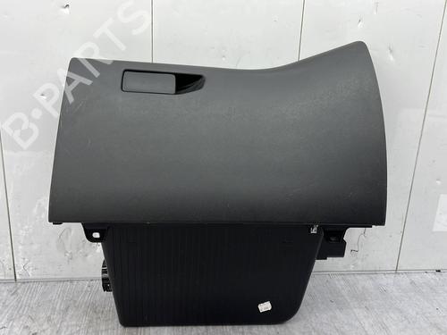 Used Glove box PEUGEOT 308 II (LB_, LP_, LW_, LH_, L3_) 1.5 BlueHDi 130 (131 hp) 29919836