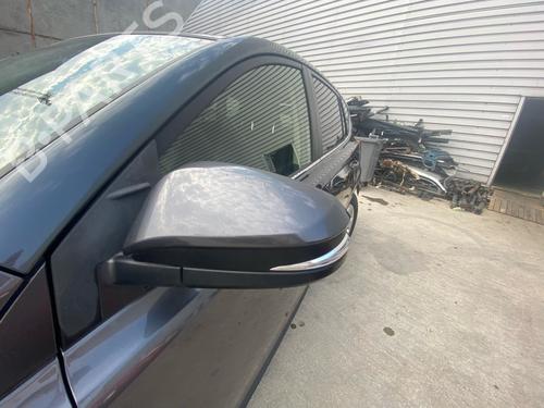 Used Left mirror Left mirror 37717325 37717325