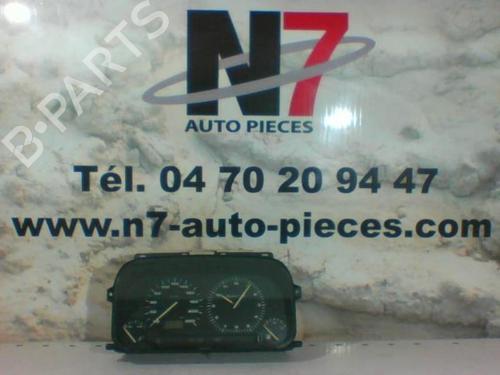 Used Instrument cluster VW GOLF III (1H1) 1.8 (90 hp) 23685371