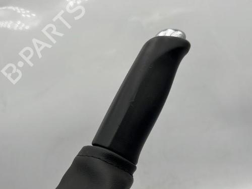 hand-brake-renault-megane-iii-hatchback-bz01_-b3_-2008-23752300 main image