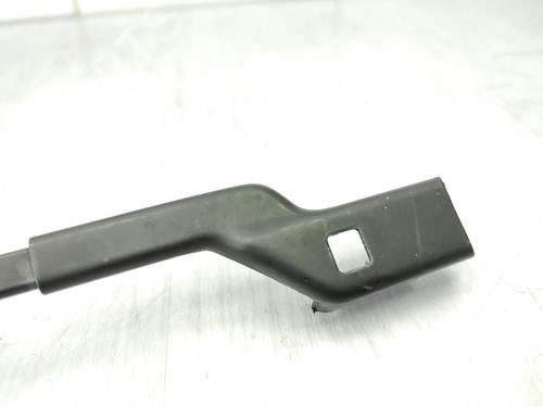 Used Front windshield wiper arm FIAT DUCATO Van (250_) 130 Multijet 2,3 D (131 hp) 23742805