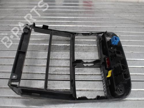 Used Warning switch PEUGEOT 307 CC (3B) 2.0 16V (136 hp) 23669085