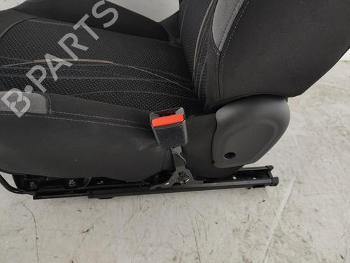 Right front seat PEUGEOT 208 I (CA_, CC_) 1.6 HDi | BP23729512C16 