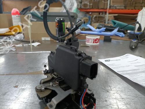 Front right lock VW GOLF IV (1J1) 1.9 TDI | BP23887379C97 