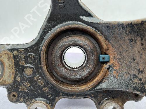 Used Left front steering knuckle Left front steering knuckle FORD FOCUS II (DA_, HCP, DP) 2.0 TDCi (136 hp) 23680549 23680549
