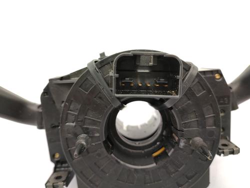 Used Steering column stalk Steering column stalk VW POLO IV (9N_, 9A_) 1.4 TDI (75 hp) 23739459 23739459