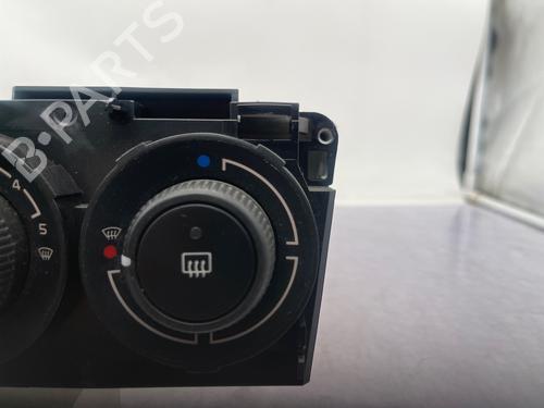 Used Climate control Climate control 36858643 36858643