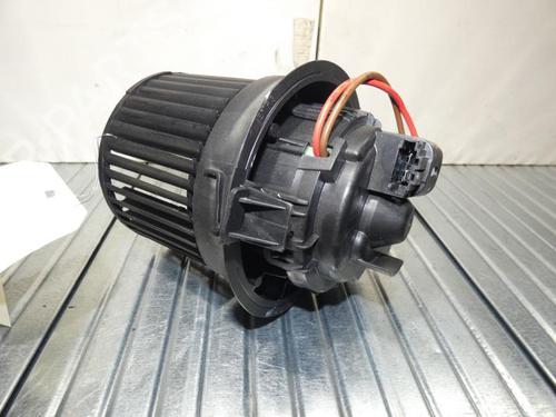 Heater blower motor RENAULT CLIO IV (BH_) 1.5 dCi 75 | BP23694518M62 