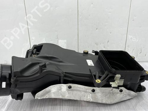 Used Air filter box MERCEDES-BENZ C-CLASS (W205) C 220 BlueTEC / d (205.002, 205.004) (170 hp) 23759231