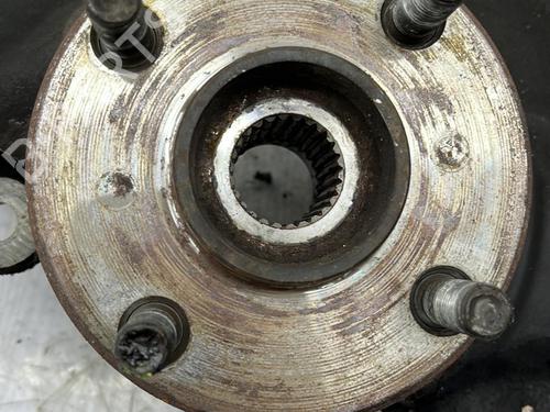 Used Left front steering knuckle Left front steering knuckle TOYOTA COROLLA Liftback (_E11_) 1.4 (EE111_, EE111R) (86 hp) 23702587 23702587