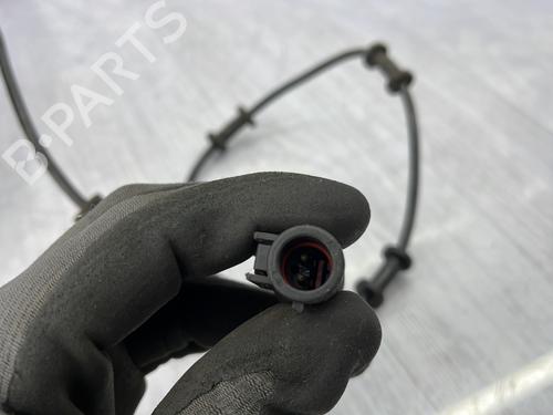 Used Right front steering knuckle Right front steering knuckle JAGUAR S-TYPE II (X200) 4.2 V8 (298 hp) 28813705 28813705